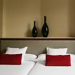 Hotel Compostela 4*