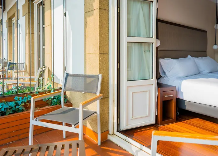 Compostela 4* Сантьяго-де-Компостела