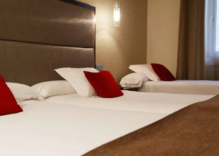 Compostela Hotell 4*