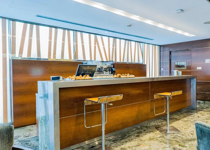 Compostela 4* Сантьяго-де-Компостела